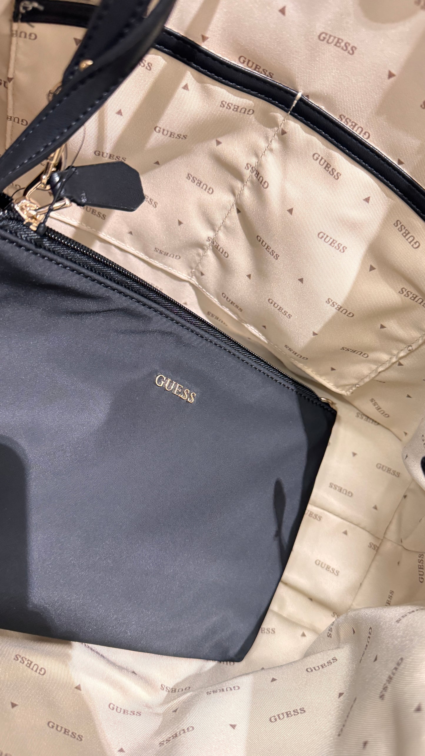 Guess Large 2 in 1 Tote トートバッグ