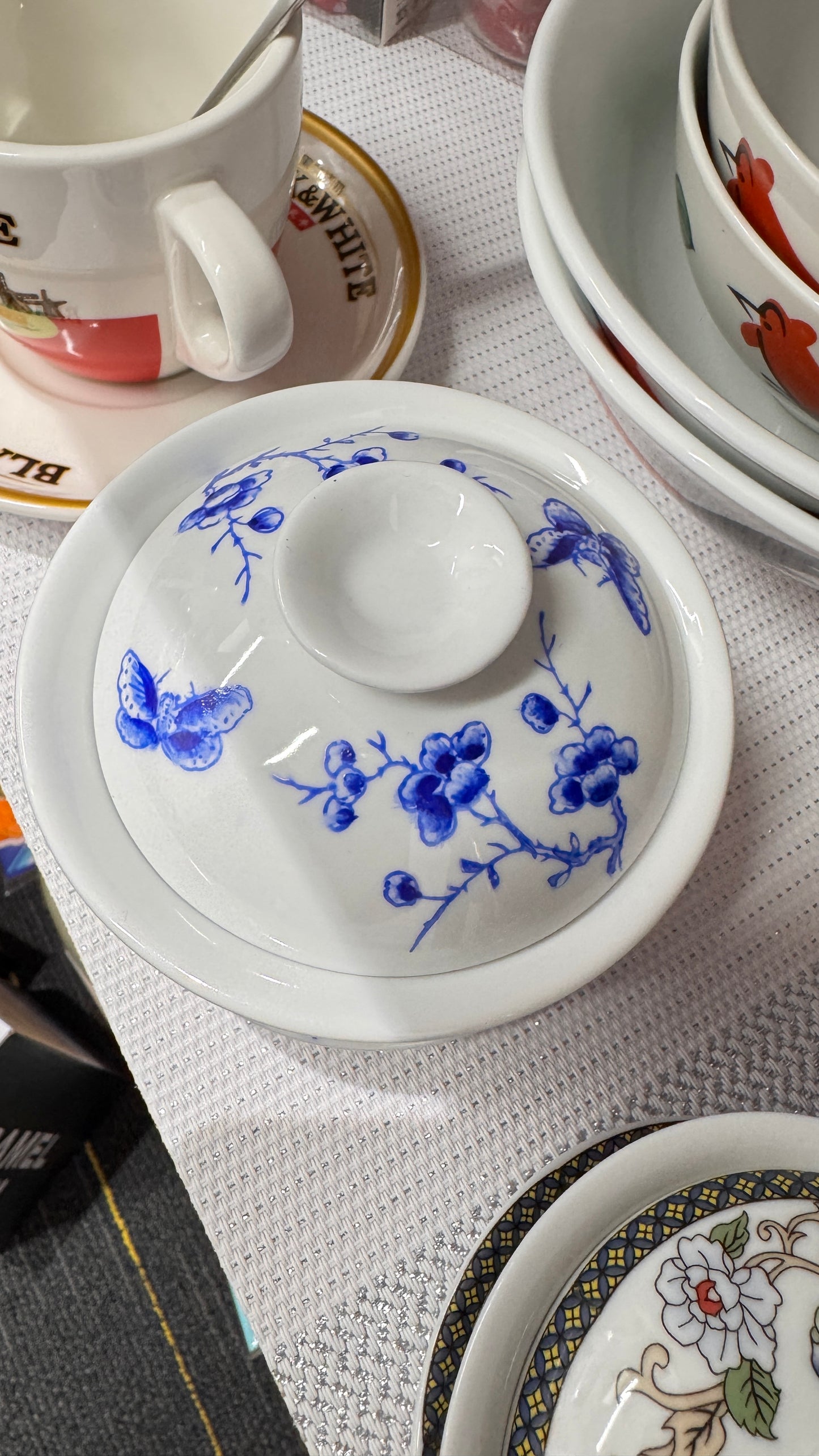 香港坪洲超記 手繪茶杯 手描きのティーカップ