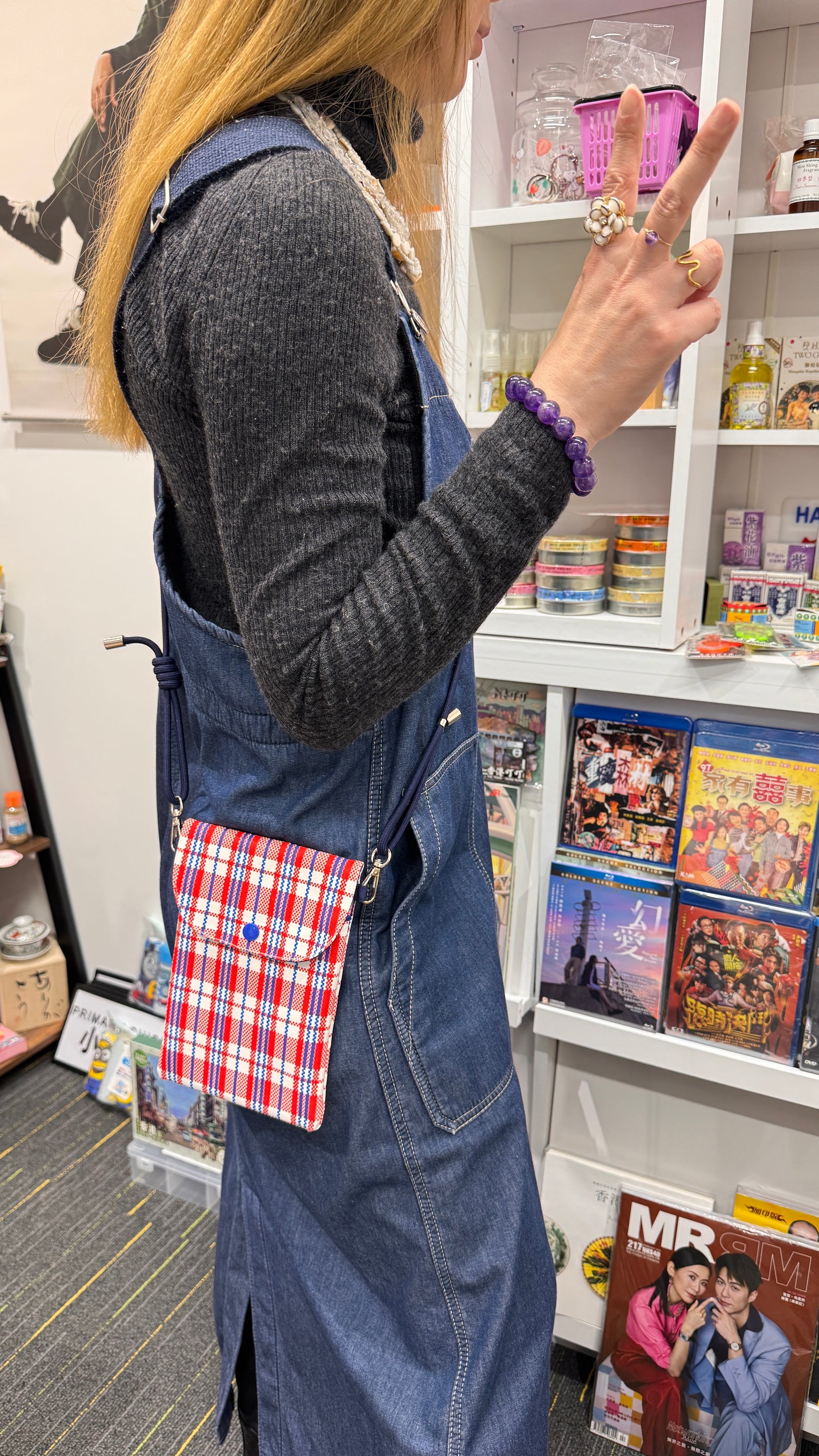 紅白藍のクロスボディバッグ　cross body bag　香港製