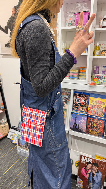 紅白藍のクロスボディバッグ　cross body bag　香港製