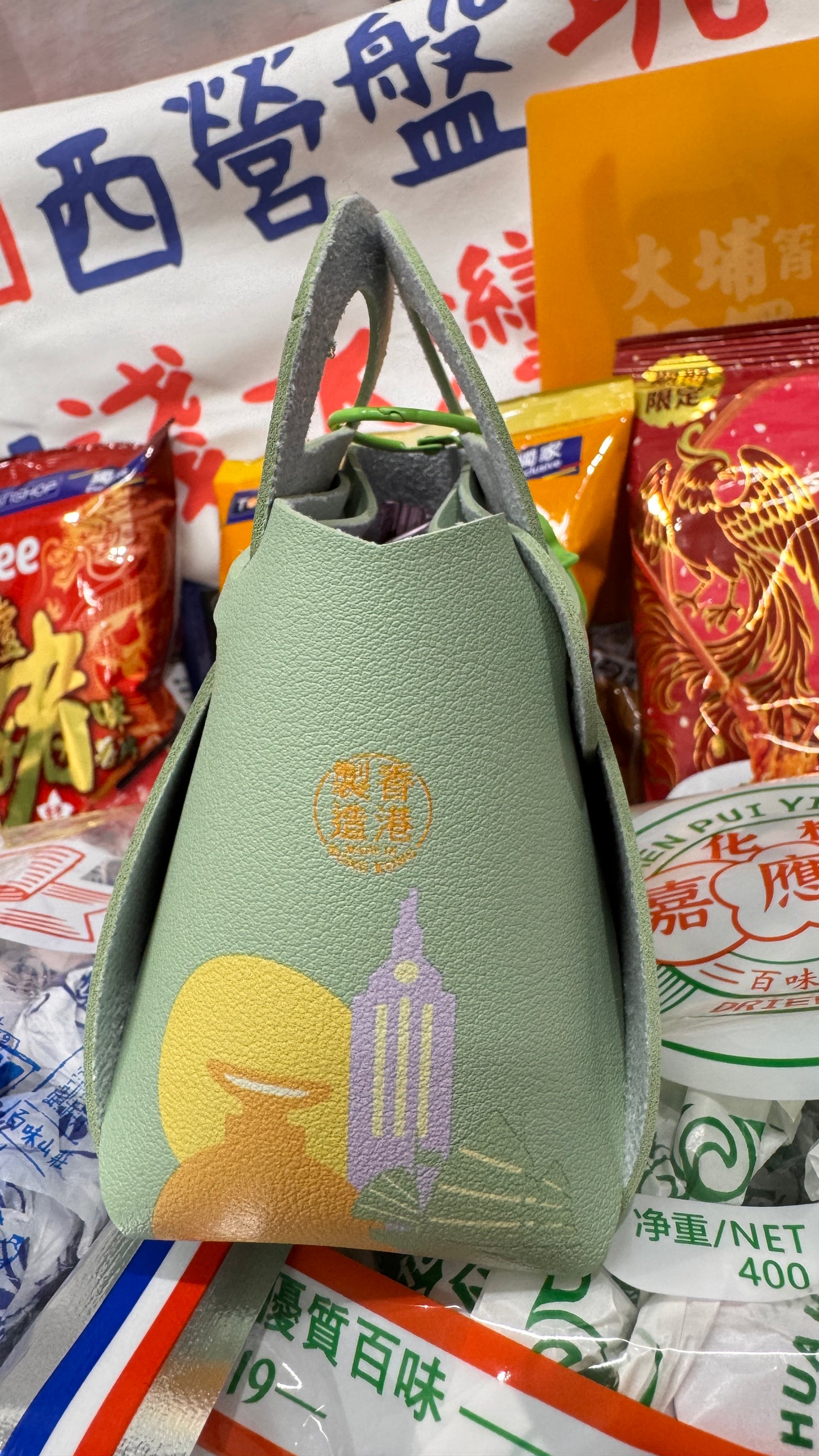 三重果仁蝴蝶酥　トリプルナッツバタフライペストリー　24g　香港製