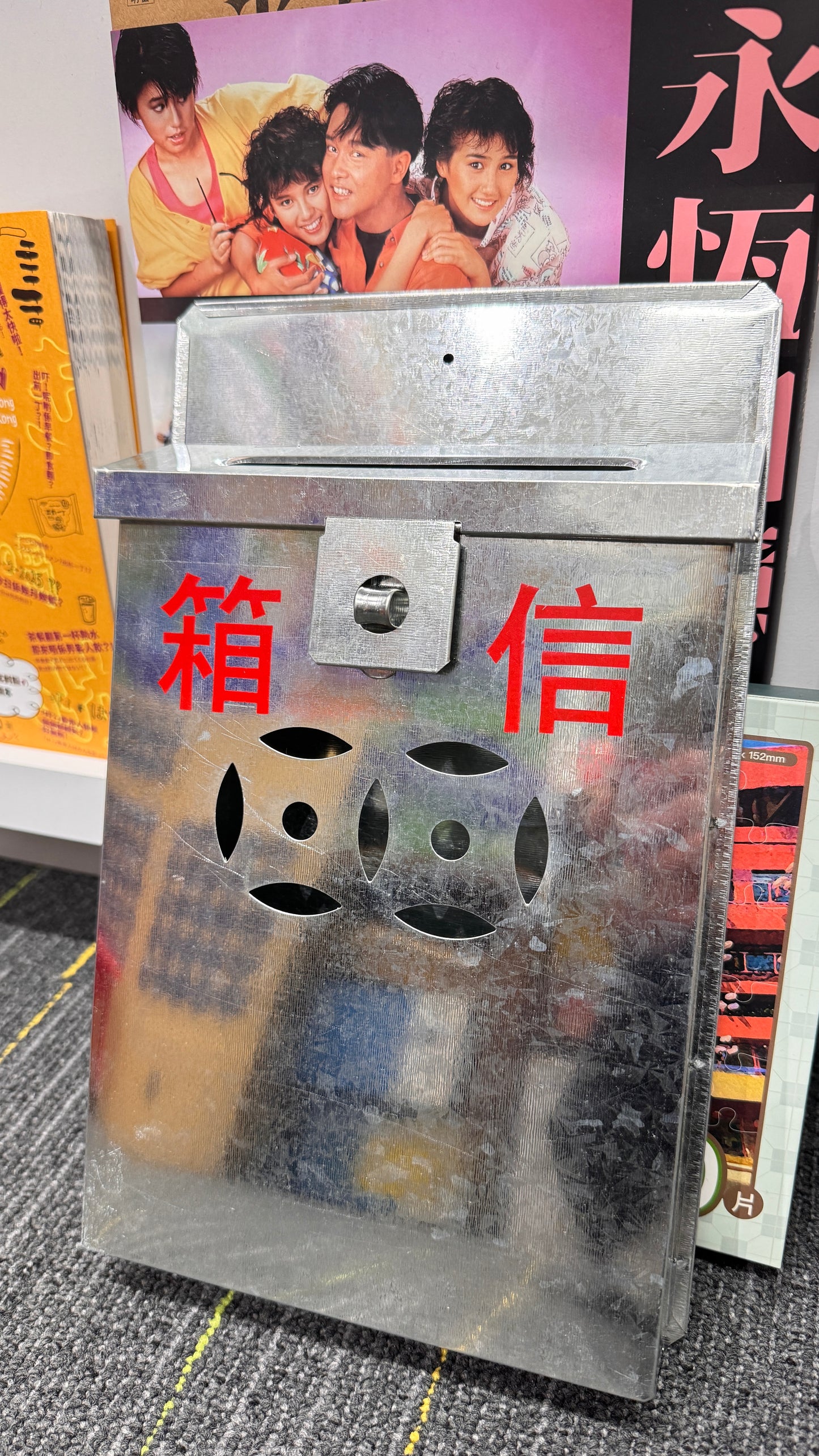 香港製ノスタルジア郵便ポスト