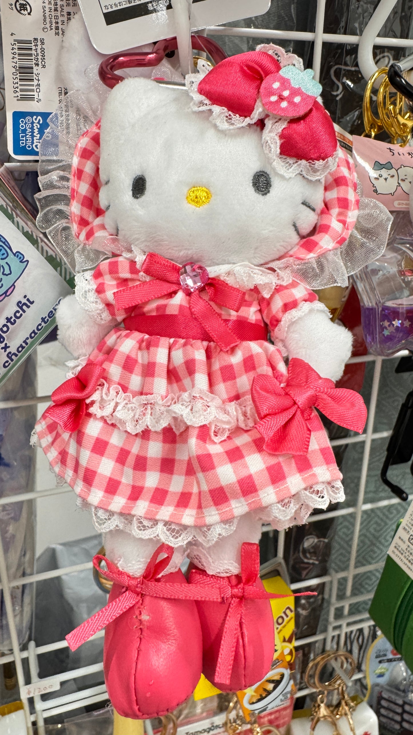 Hello Kitty スタイルアップマスコット　ロリータ（レッド）キーホルダー