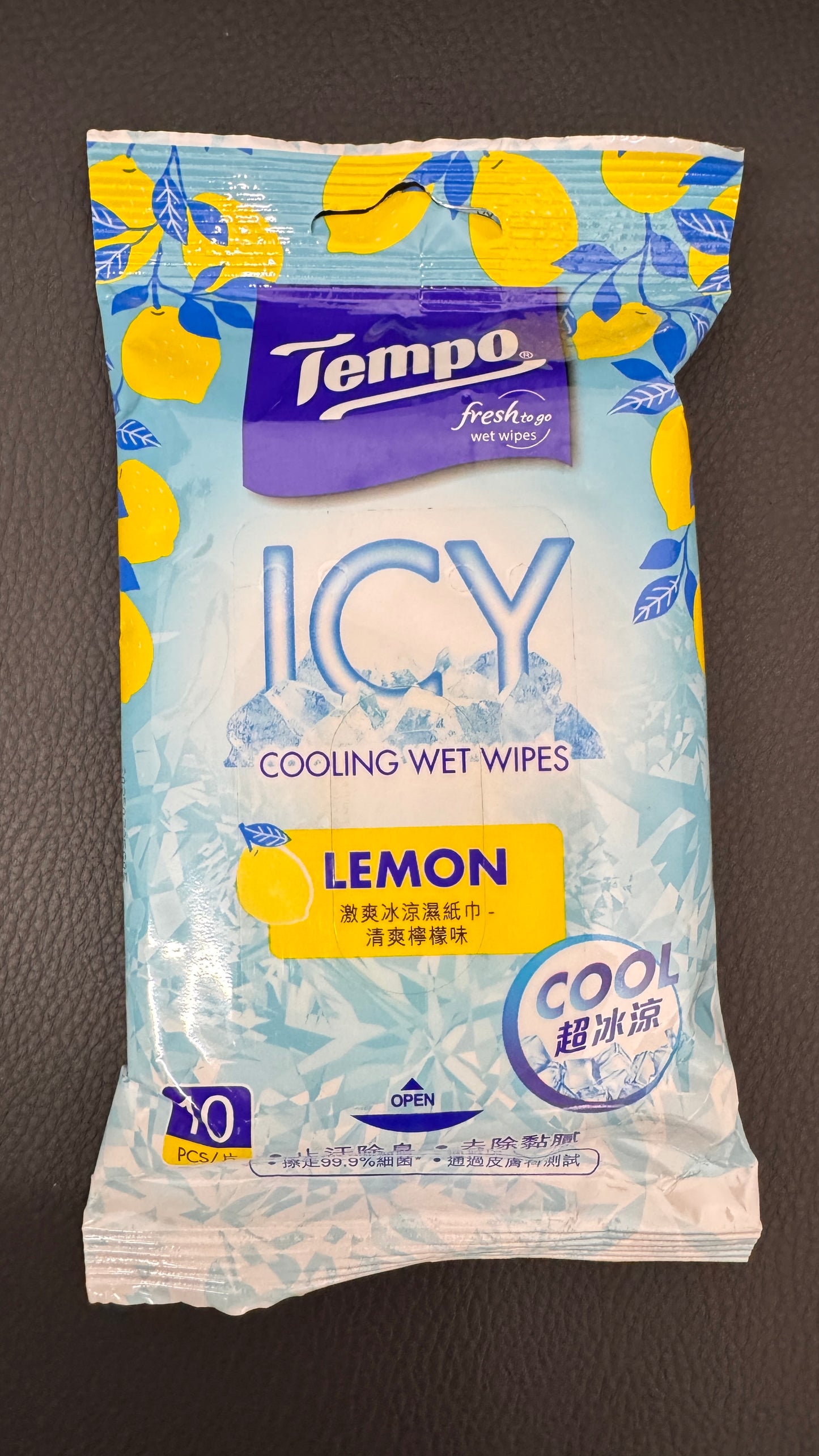 Tempo 冷却効果のあるウェットティッシュ 10枚