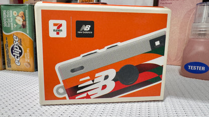 7-Eleven x New Balance カメラ　香港限定
