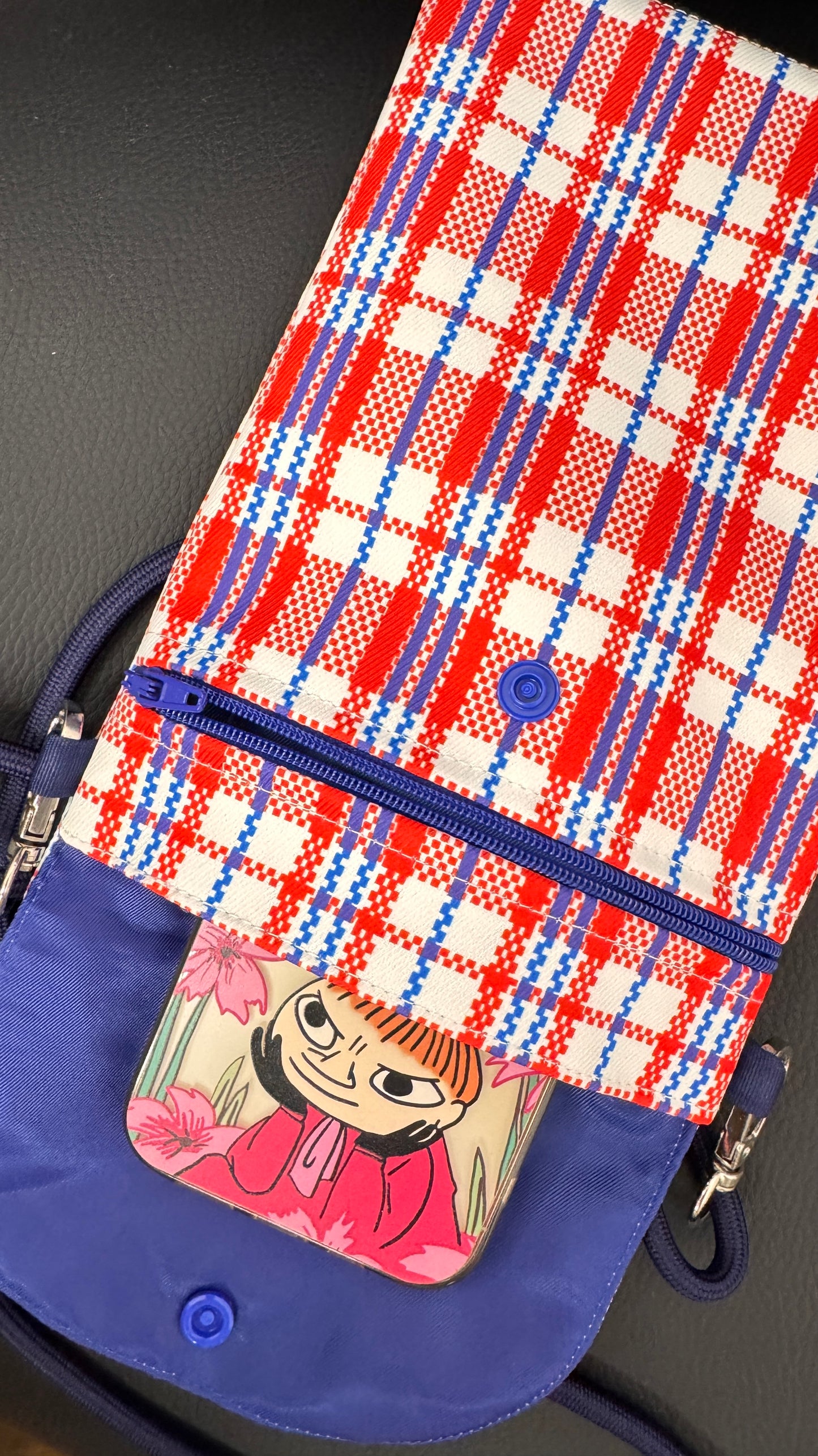 紅白藍のクロスボディバッグ　cross body bag　香港製