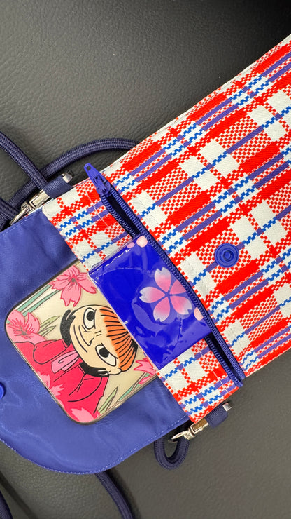 紅白藍のクロスボディバッグ　cross body bag　香港製