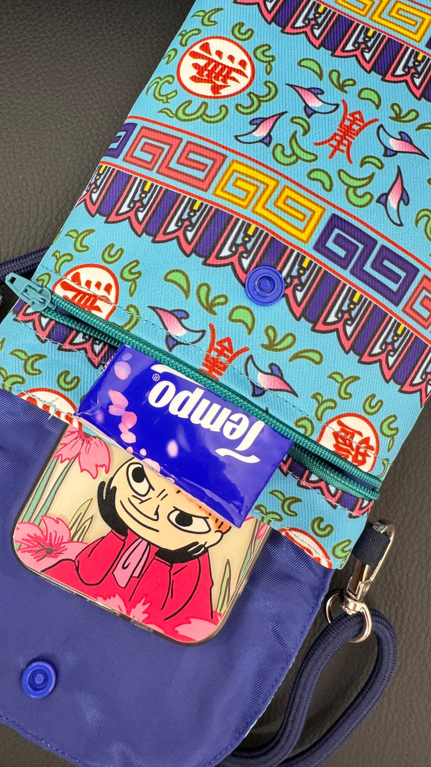 萬壽無疆のクロスボディバッグ　cross body bag　香港製