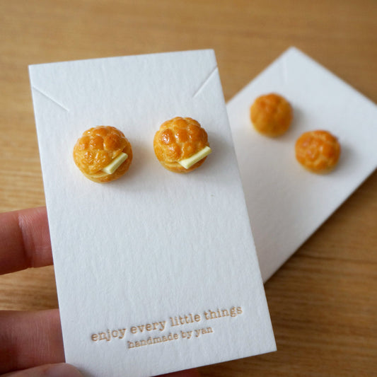 菠蘿油　ピアス　香港製