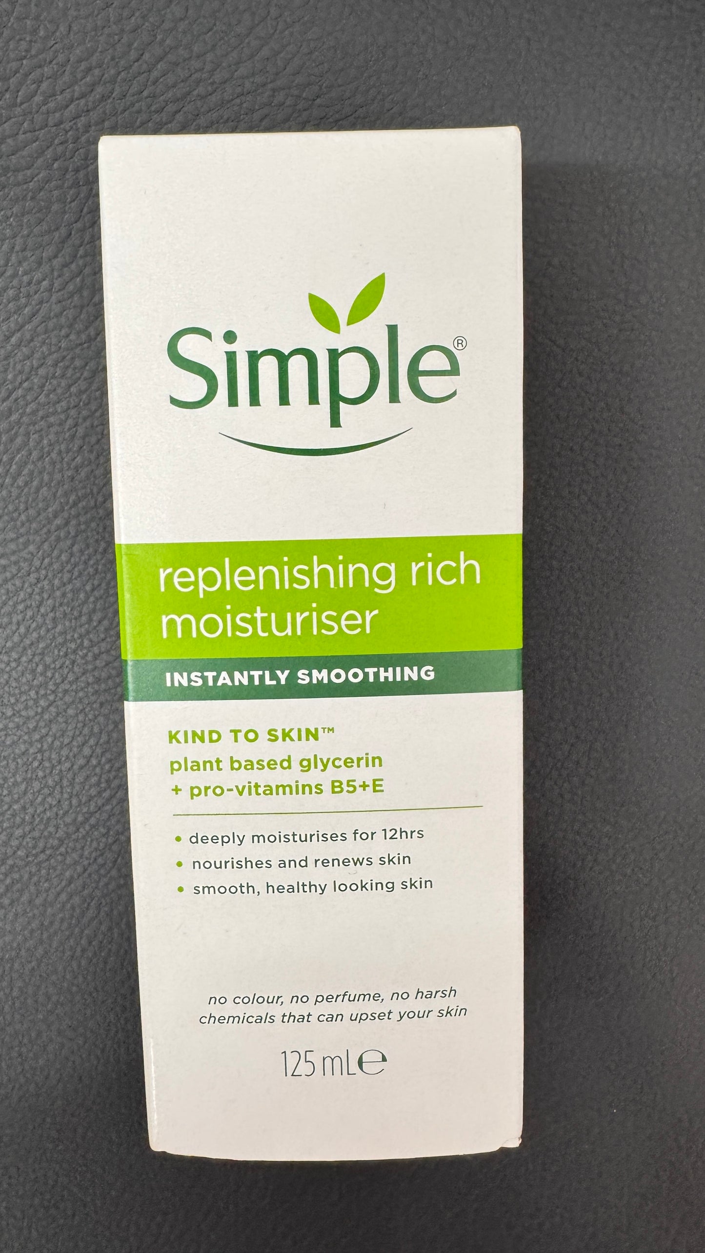 Simple　リッチな保湿成分を補給　125ml