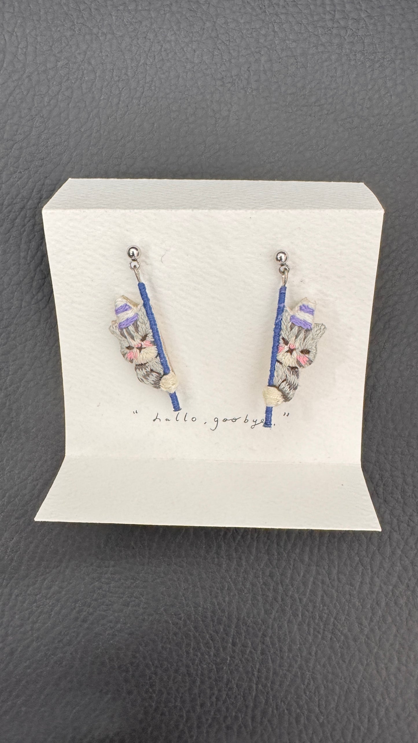 手刺繍ピアス5