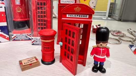 木製装飾品　英王衛兵