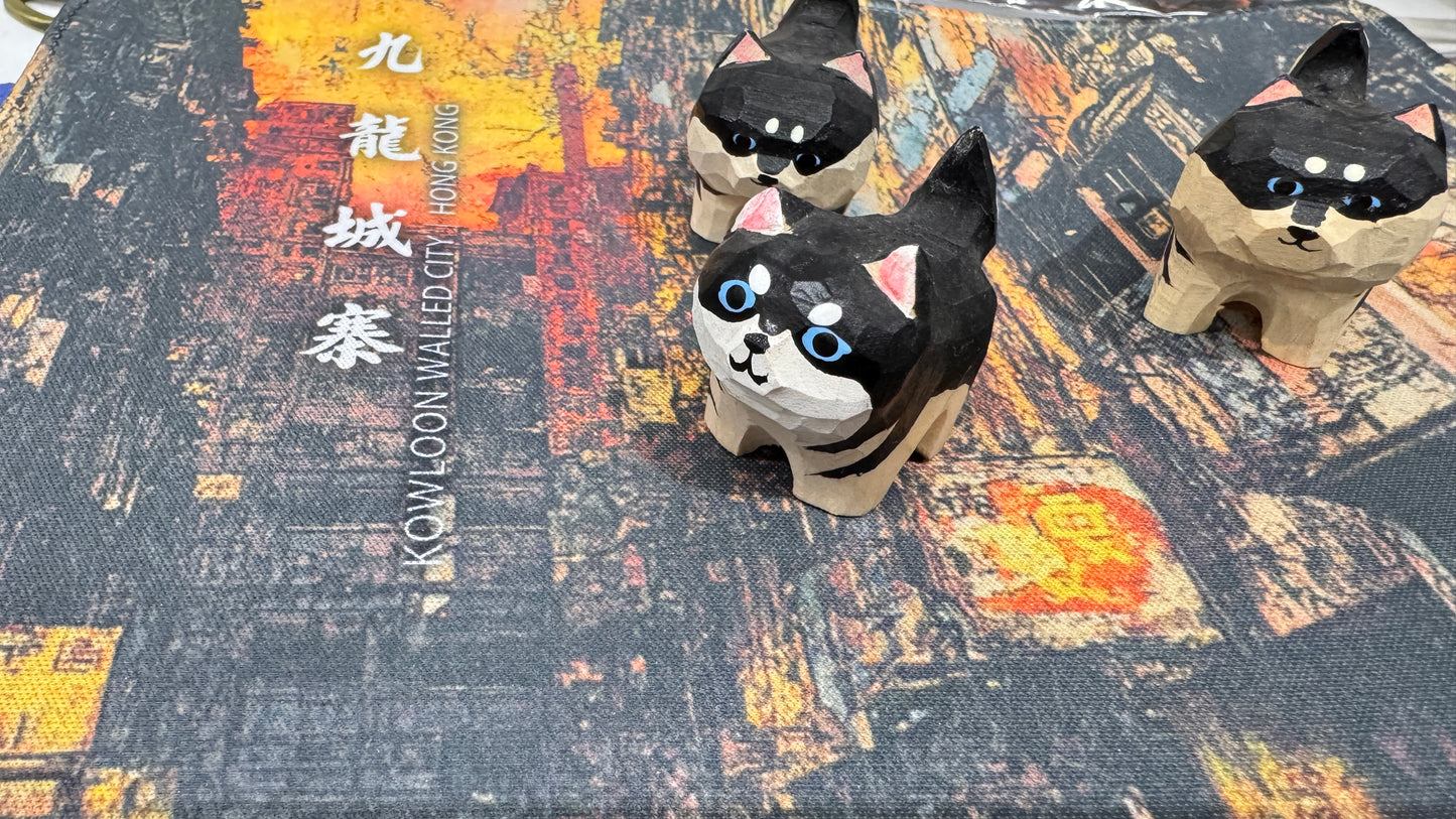 木製猫ちゃん　香港製　白ちゃん