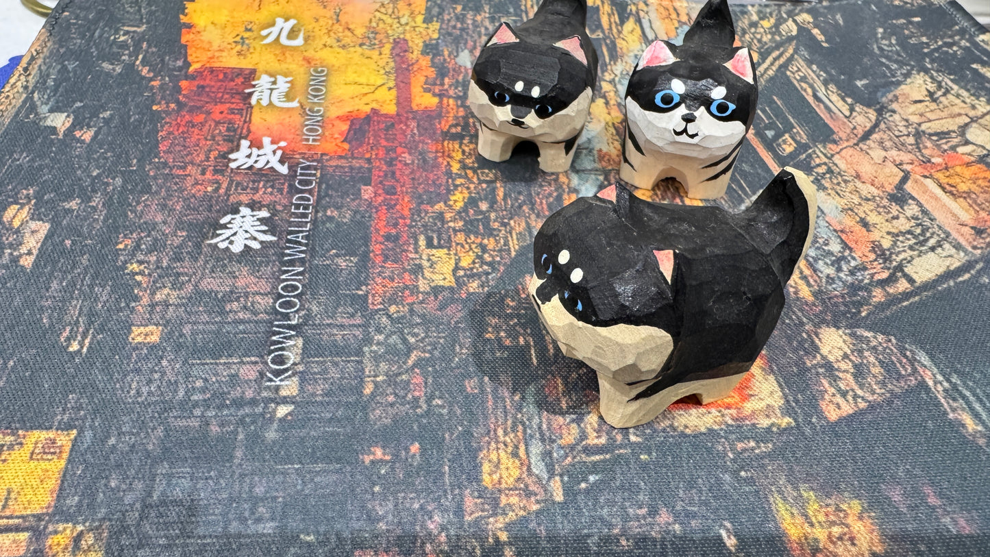 木製猫ちゃん　香港製　トラちゃん